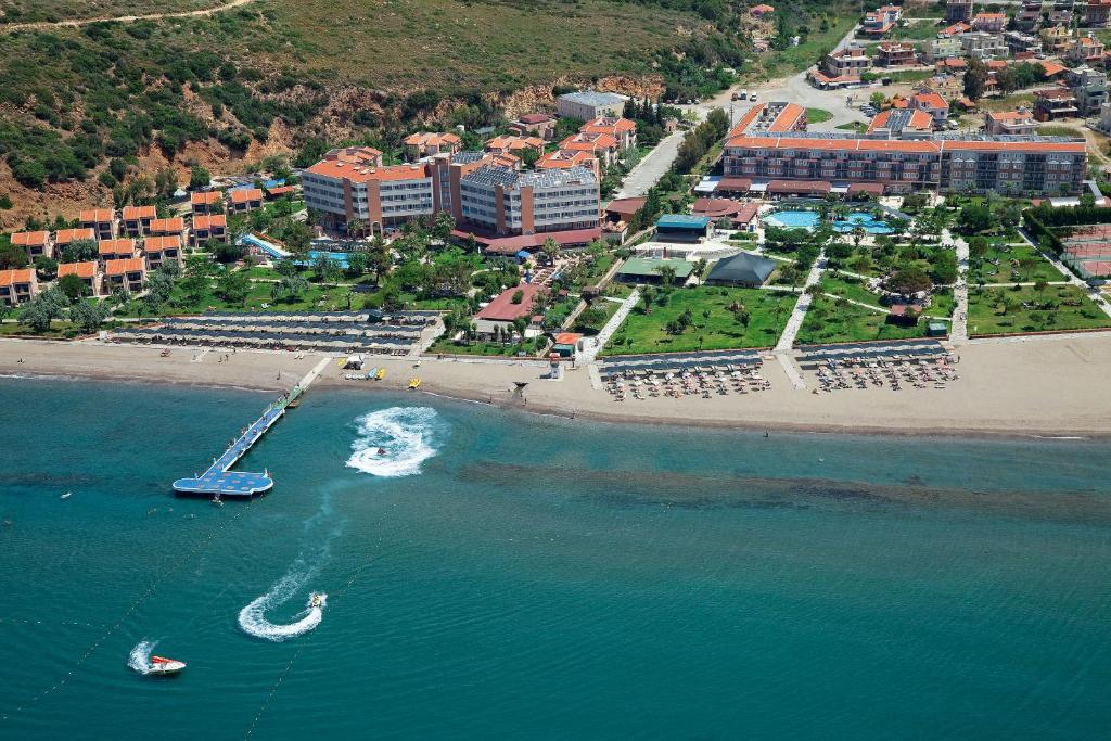 Club Yali & Resort 5*