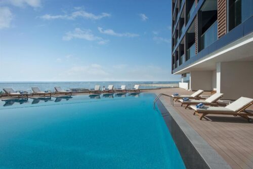 Wyndham Garden Ajman Corniche 4*