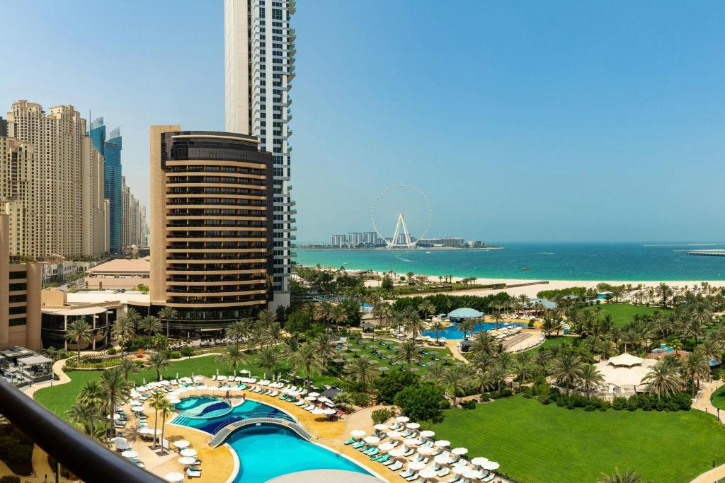 Le Royal Meridien Jumeirah Beach 5*