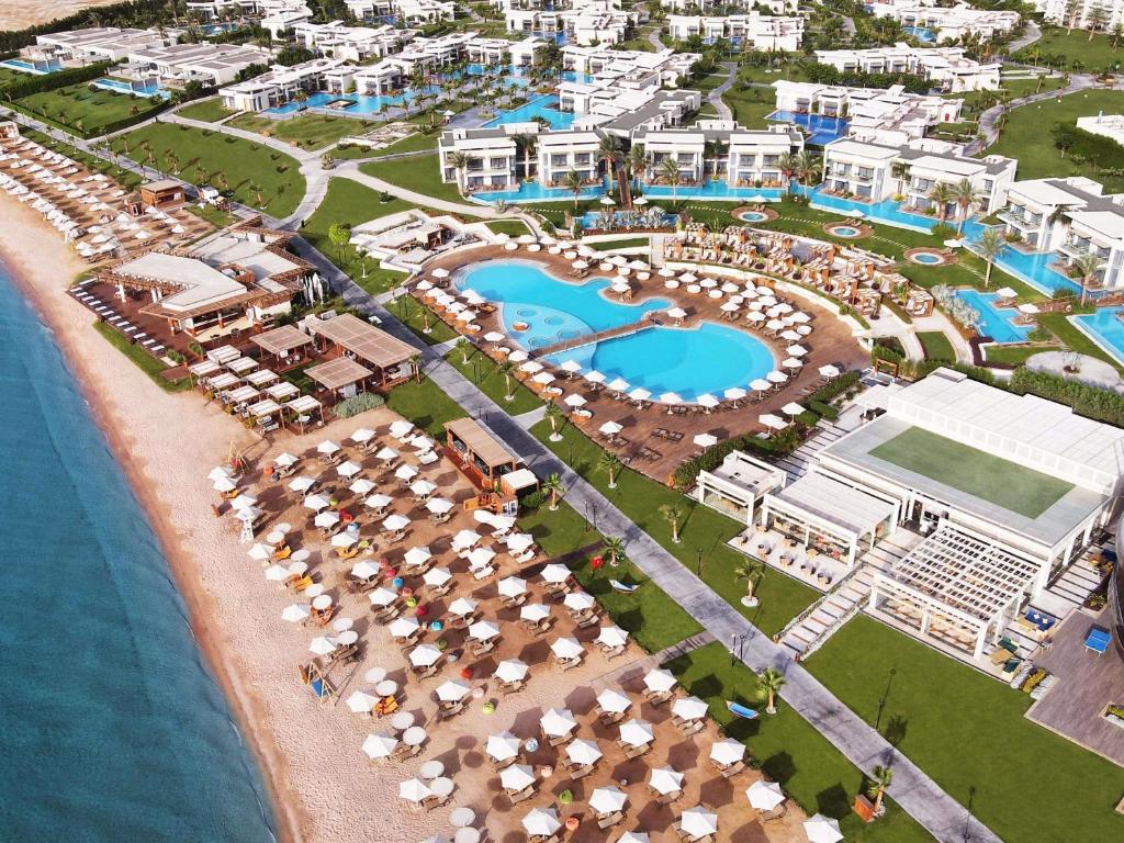 Rixos Premium Magawish Suites & Villas 5*